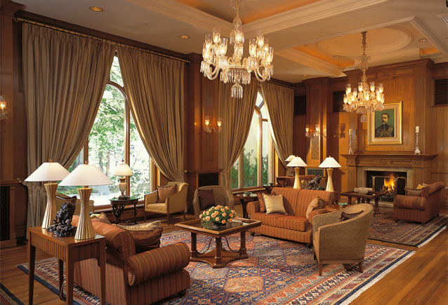 The Lobby reflects the true colonial heritage of the hotel. Photo by Wildflower Hall, Oberoi