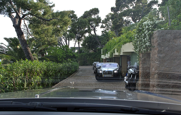 Rolls Royce Series II Phantom parked in the driveway at Le Cap Estel. Copyright@The Luxe Café