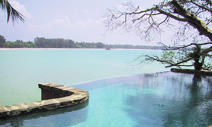 TAPROBANE ISLAND'S | Infinity pool looking over Indian Ocean