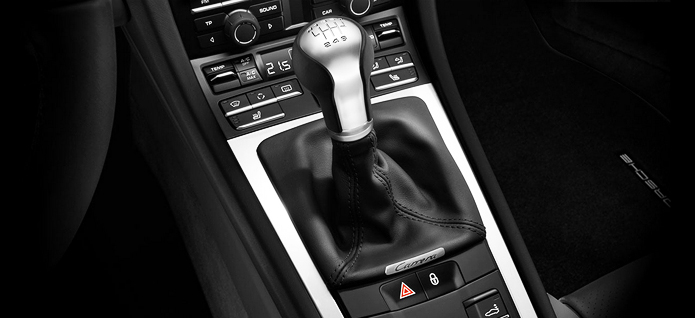 7-speed manual transmission combines a high level of sporty performance with an equally high level of efficiency