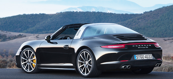 Porsche 911 Targa 4S reaches a top speed of 296 km/h and, when equipped with the optional Sport Chrono package, accelerates in just 4.4 seconds