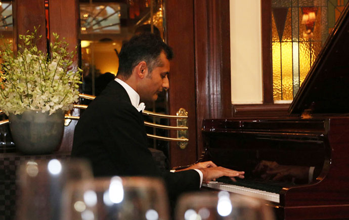 PIANO CLUB | At The Imperial – Karl Lutchmayer performing on the Steinway at Nostalgia, 1911 Brasserie