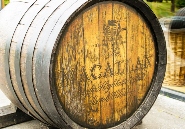 CASKED IN OAK | Whisky which is aged to perfection in oak casks tastes of woods and spices