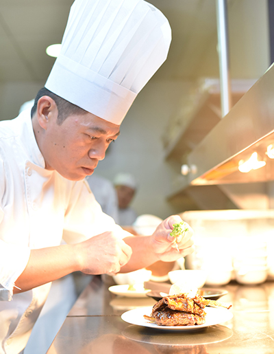 MEDITATING WHILE COOKING | Dim sums are a work of art, at once non-pretentious but at the same time a delicate craft where each piece has to in sync with the other for a pretty plate