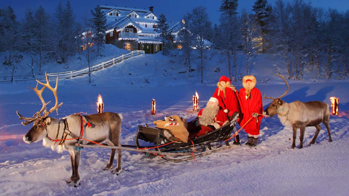 DATE WITH SANTA | You can also opt for a stay in Santa’s own home—this is the North Pole, after all