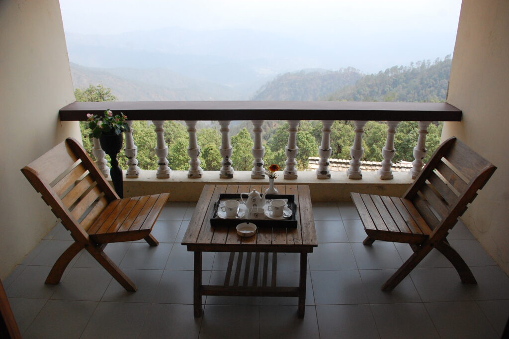 Grand Oak Manor Binsar Wildlife Sanctuary