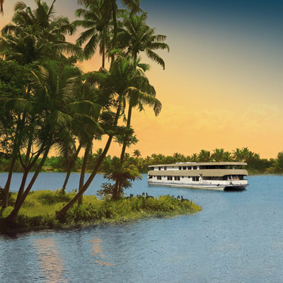 Luxurious Kerala Houseboats