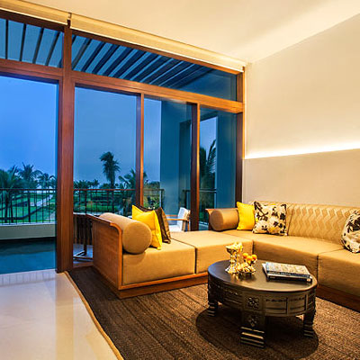 InterContinental adorns