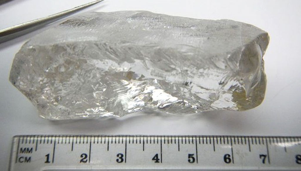 Feast your eyes on 404.2 carat record-breaking diamond