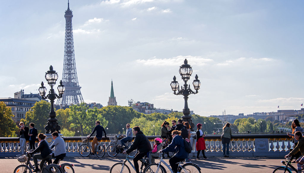 The first bike-only highway inaugurated in Paris