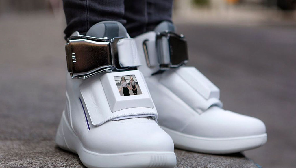 Hi-tech smart sneakers inspired by Virgin America’s first class cabin!
