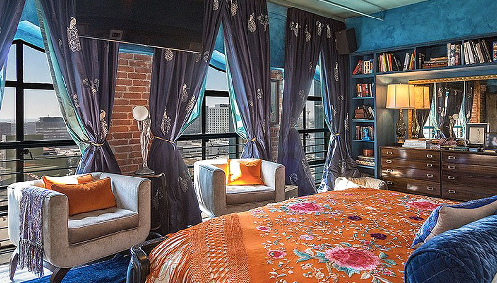 Johnny Depp’s Penthouse Collection on sale for $13million! Johnny Depp’s Penthouse Collection on sale for $13million!