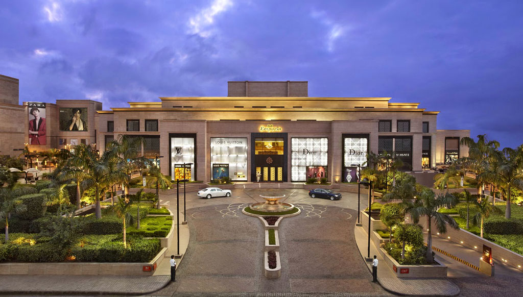 Luxe Cafe Exclusive: Luxury shopping severely hit by surgical strike on black money Luxe Cafe Exclusive: Luxury shopping severely hit by surgical strike on black money