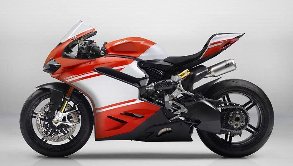 Lightest and strongest: Ducati 1299 Superleggera