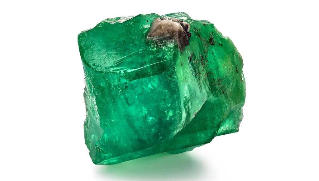 New York based Guernsey’s to auction 887 carat emerald La Gloria