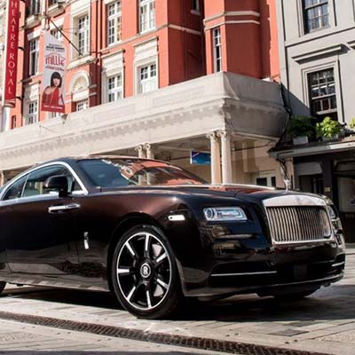 Rolls Royce displays bespoke Wraith commissioned by legendary British singer
