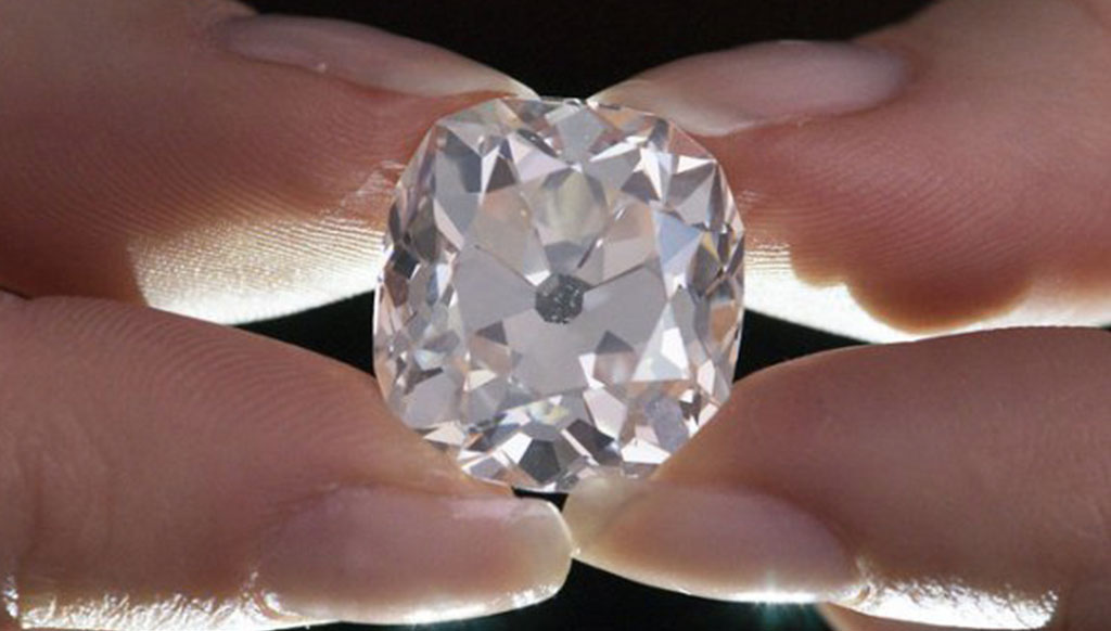 Diamond from Junk Sale to be auctioned at Sotheby’s!