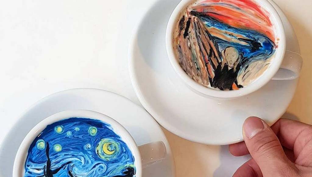 South Korean Barista Lee Kang Bin creates amazing art on latte!