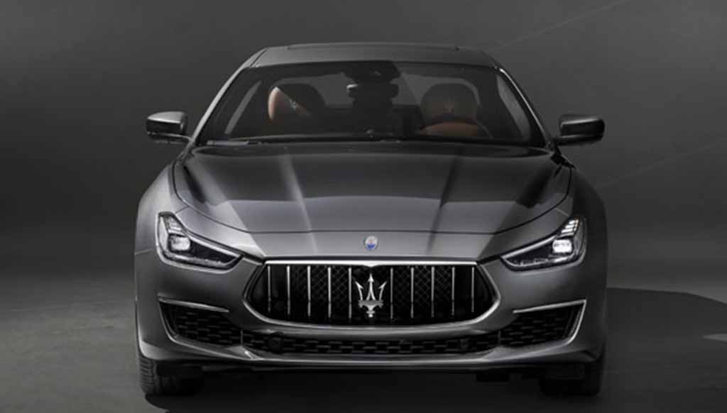 Maserati unveils Ghibli GranLusso