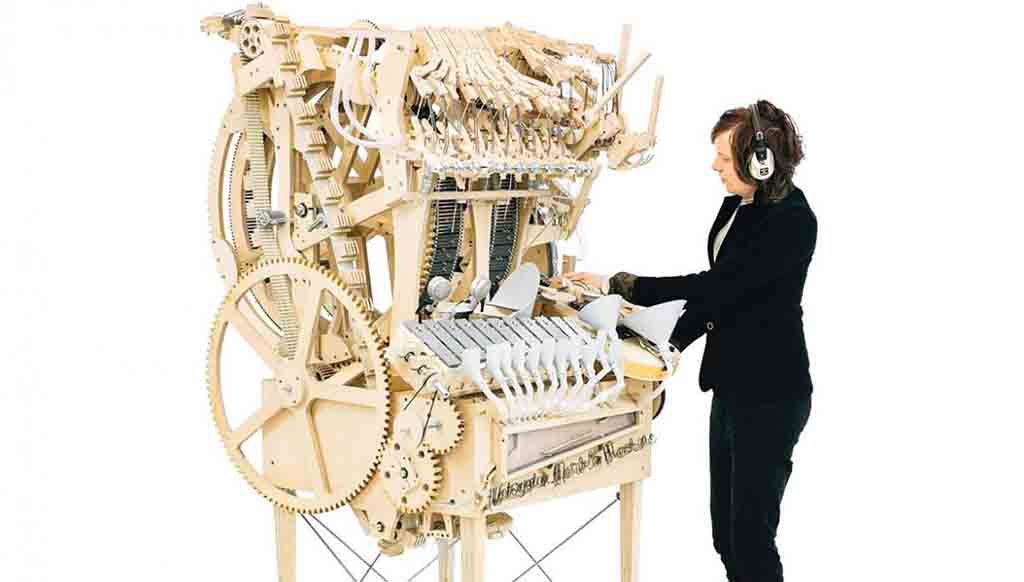 Wintergram Marble Machine: A $95,000orchestra that makes music using marbles! Wintergram Marble Machine: A $95,000orchestra that makes music using marbles!