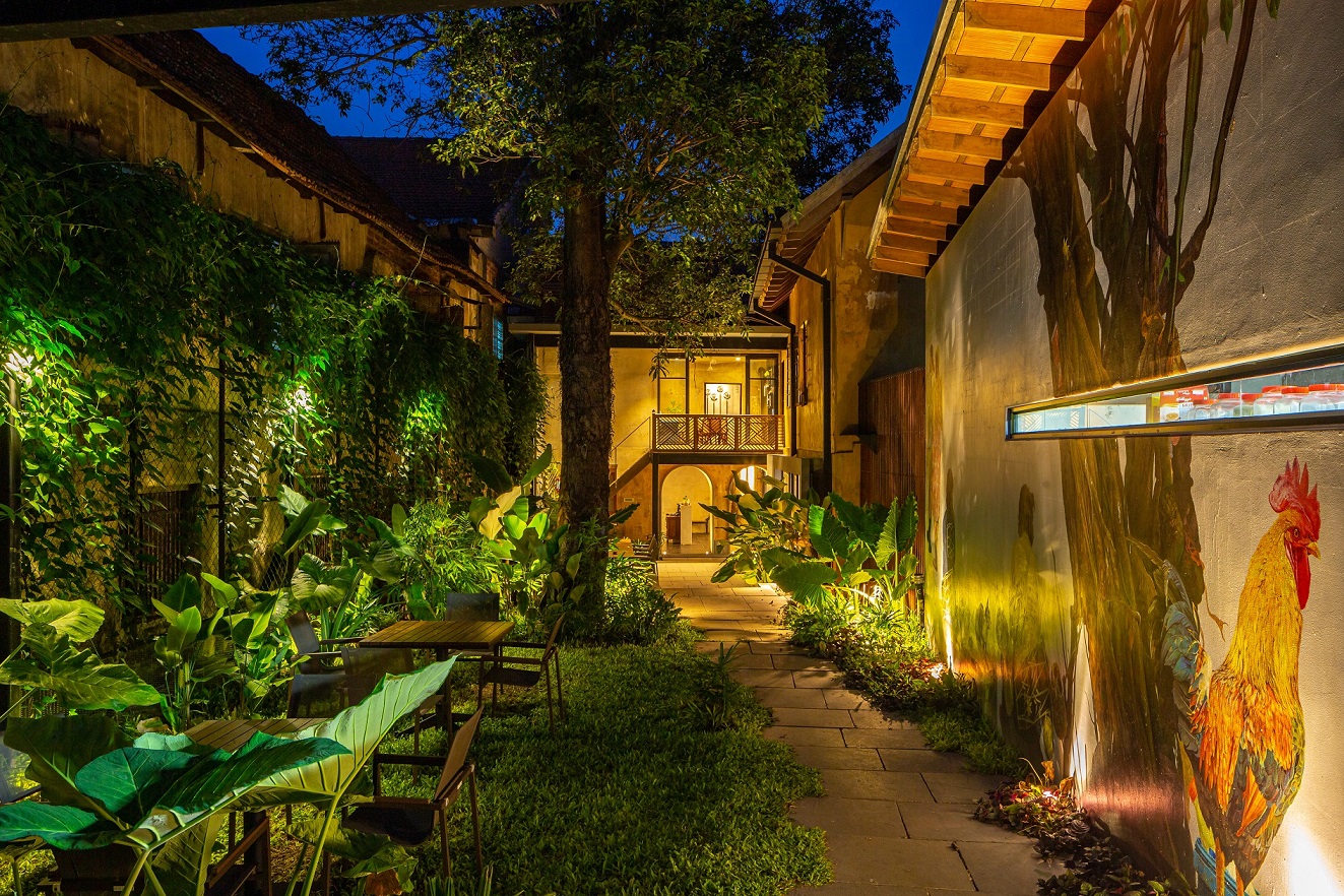 The Postcard hotel partners with Singapore Airlines The Postcard hotel partners with Singapore Airlines